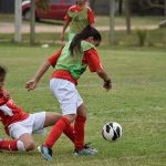 niñas jugando un partido de fútbol infantil fútbol uruguayo